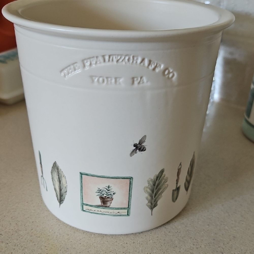 Pfaltzgrafp  Utensil Jar